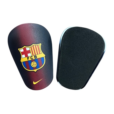 Щитки футбольные мини арт. 600 Barcelona, черный