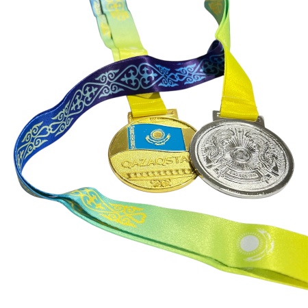 Медаль 6,5 см "QAZAQSTAN + Флаг" M-2, фиолетово-зеленая лента
