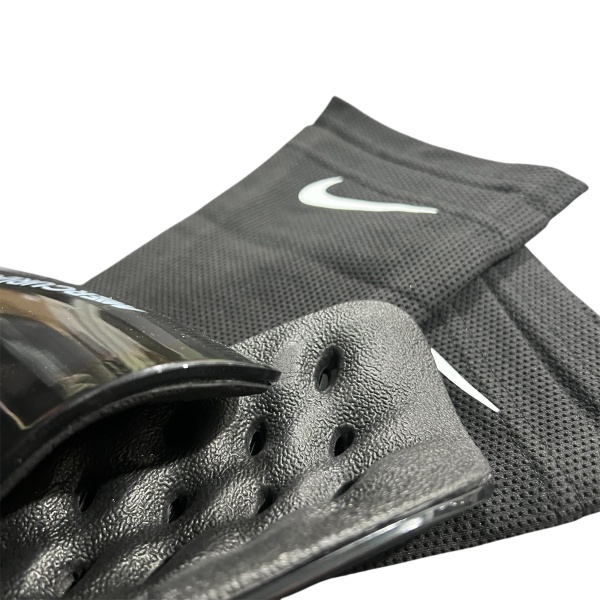 Щитки футбольные Nike Mercurial Lite арт.686, с держателями, в сумочке, черный