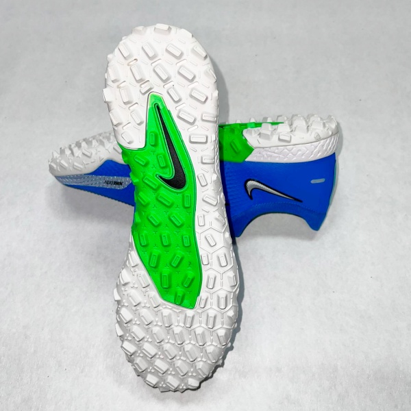 Сороконожки Nike Phantom, голубой