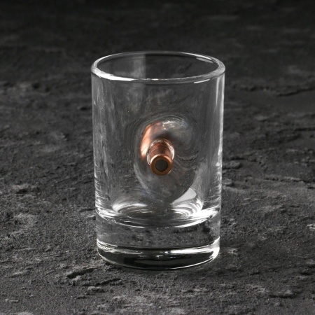 Набор «Непробиваемый» 6384647, 2 стопки 50 мл с пулей, зажигалка, подставка