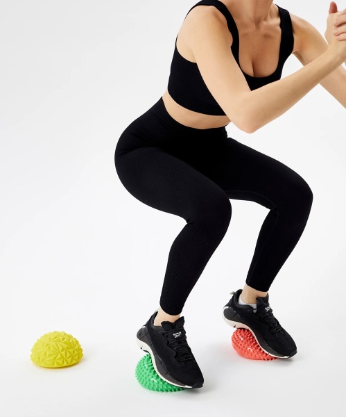 Диски балансировочные StarFit BP-106 (ЦБ-00002534), с насосом, комплект, черный