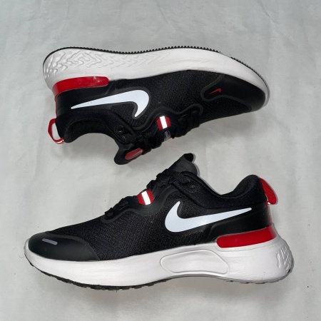 Кроссовки Nike 2030, черный/красный