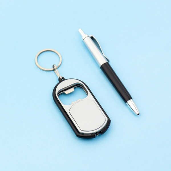 Набор подарочный "В любой день ты - лучший!" 592469, ручка, брелок-открывалка с фонариком