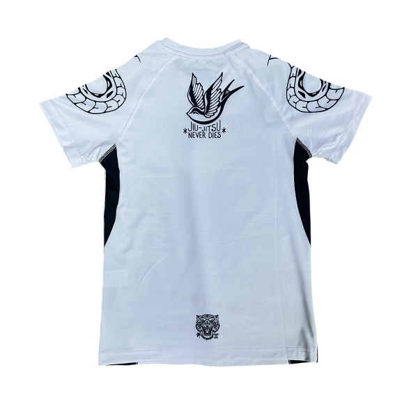 Рашгард 2 в 1 для MMA Manto 11055, футболка/шорты, белый