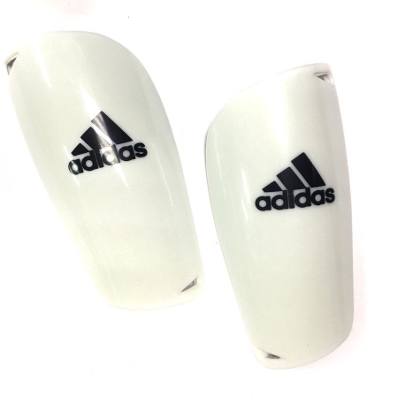 Щитки футбольные взрослые Adidas, белый