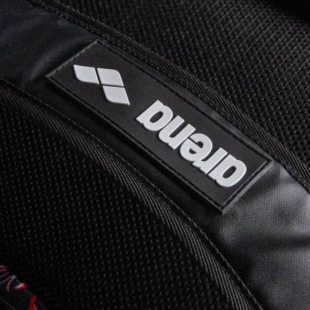 Рюкзак Arena Spiky 3 006272-550, 45 л, черный/красный