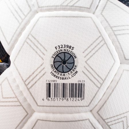 Мяч футбольный Torres Pro F323985, 32 пан. EPU-Microf, 4 подкл. слоя, ручная сшивка, разм. 5, белый